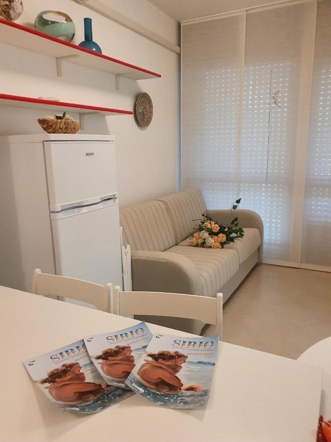 Solarium Apartment Бибионе Екстериор снимка