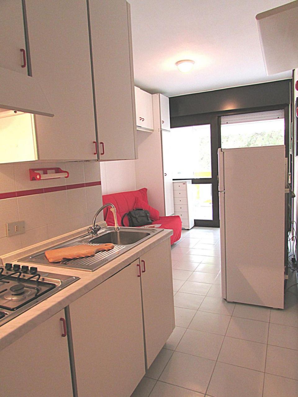 Solarium Apartment Бибионе Екстериор снимка